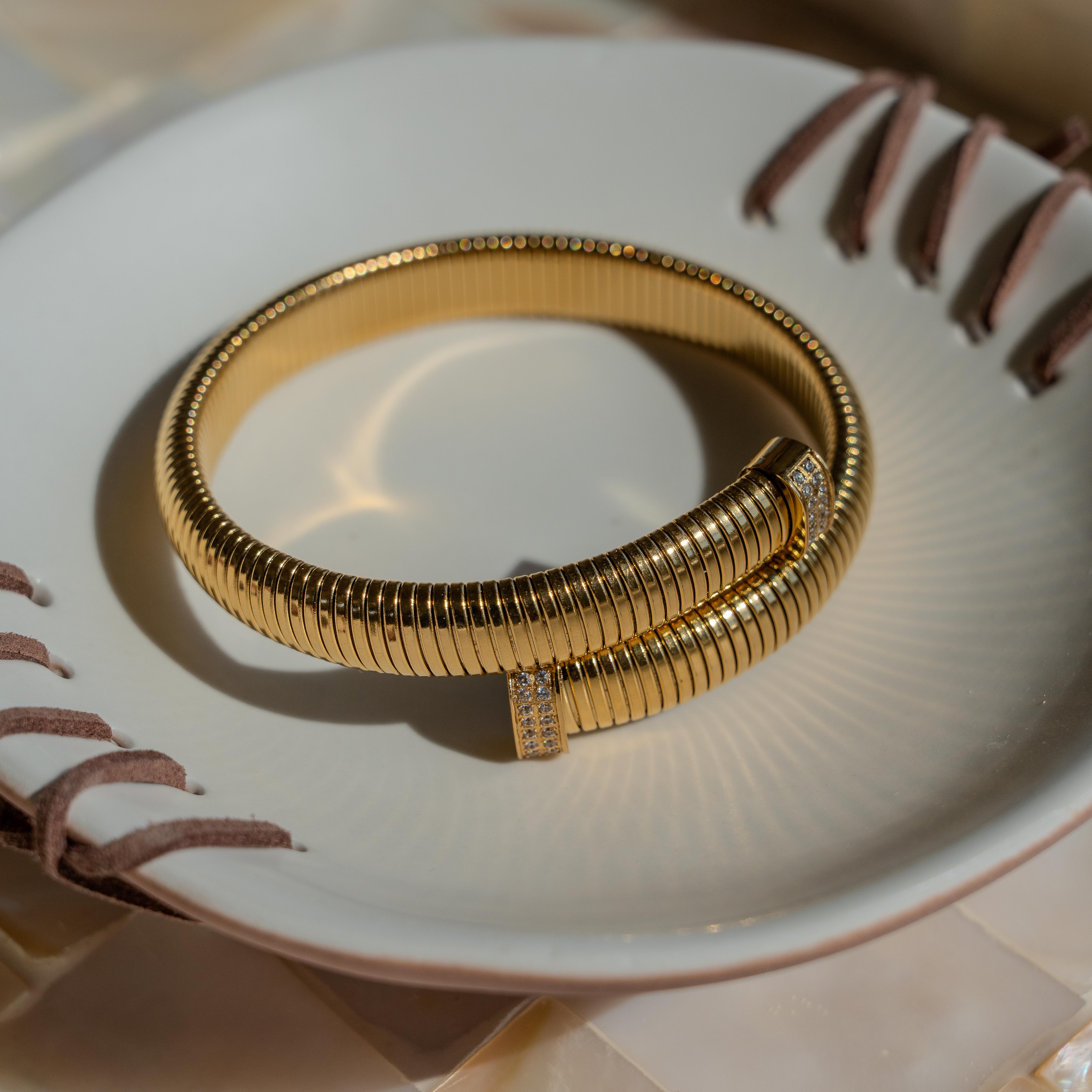 Maia Bold Stretch Bangle