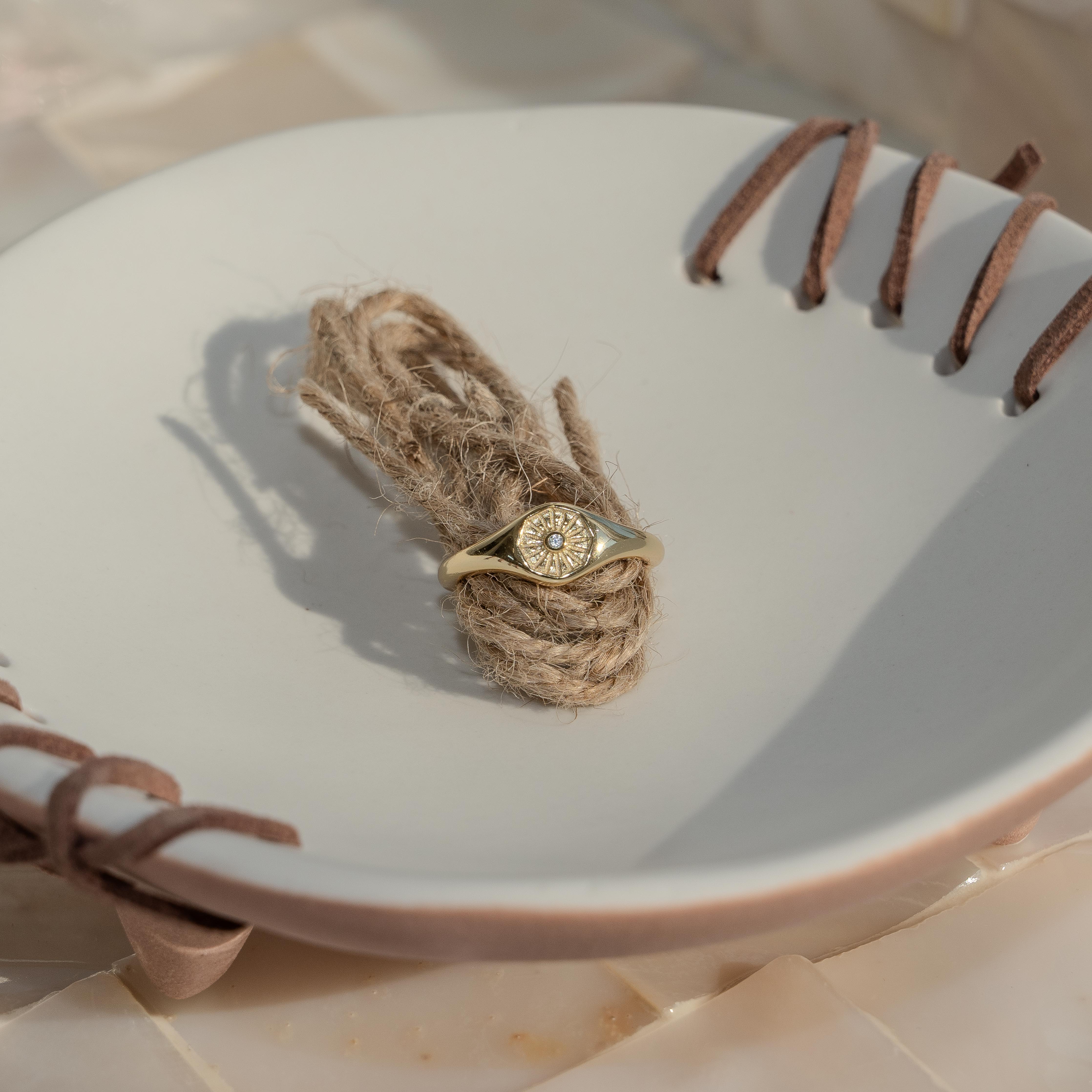Vera Gold Sun Ring