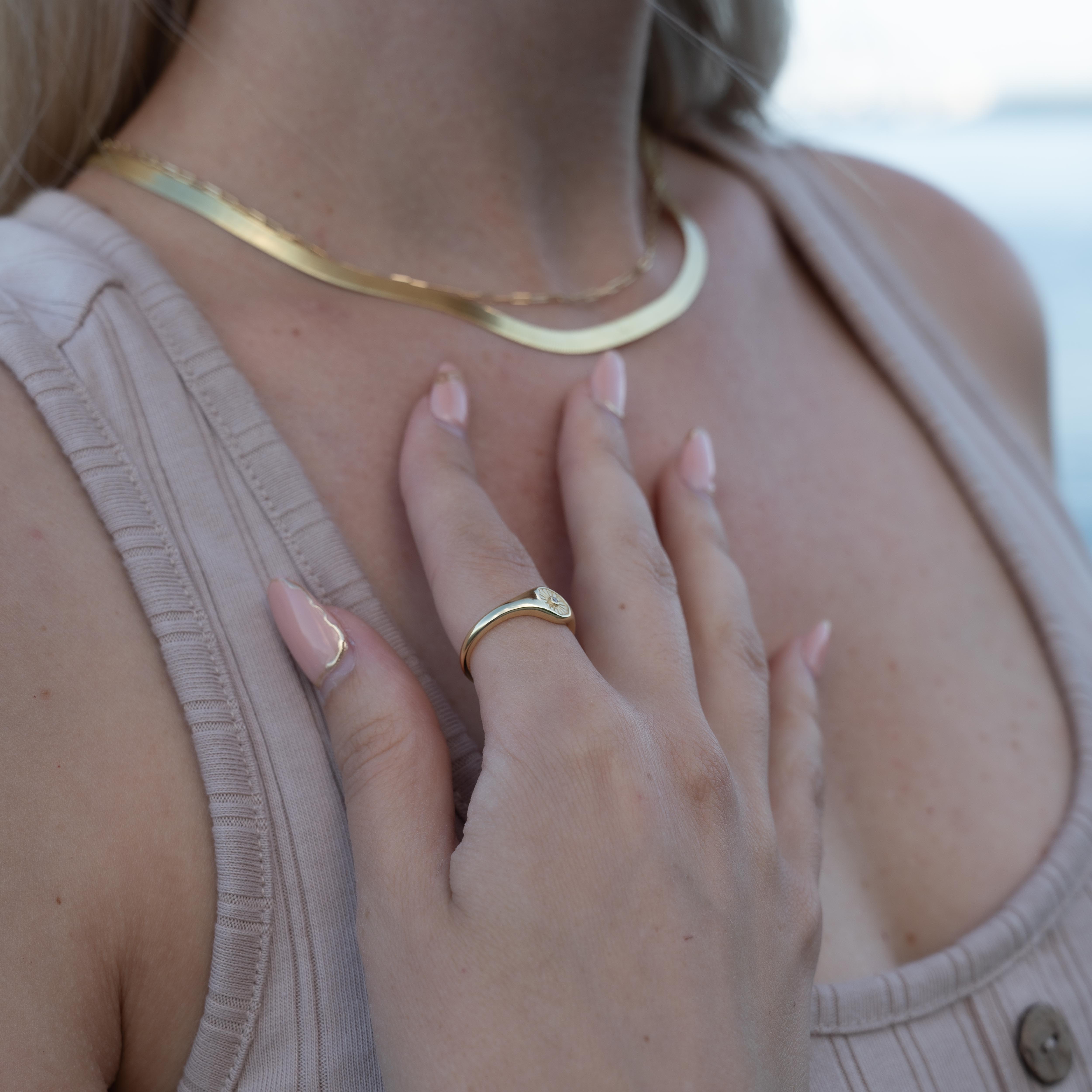 Vera Gold Sun Ring