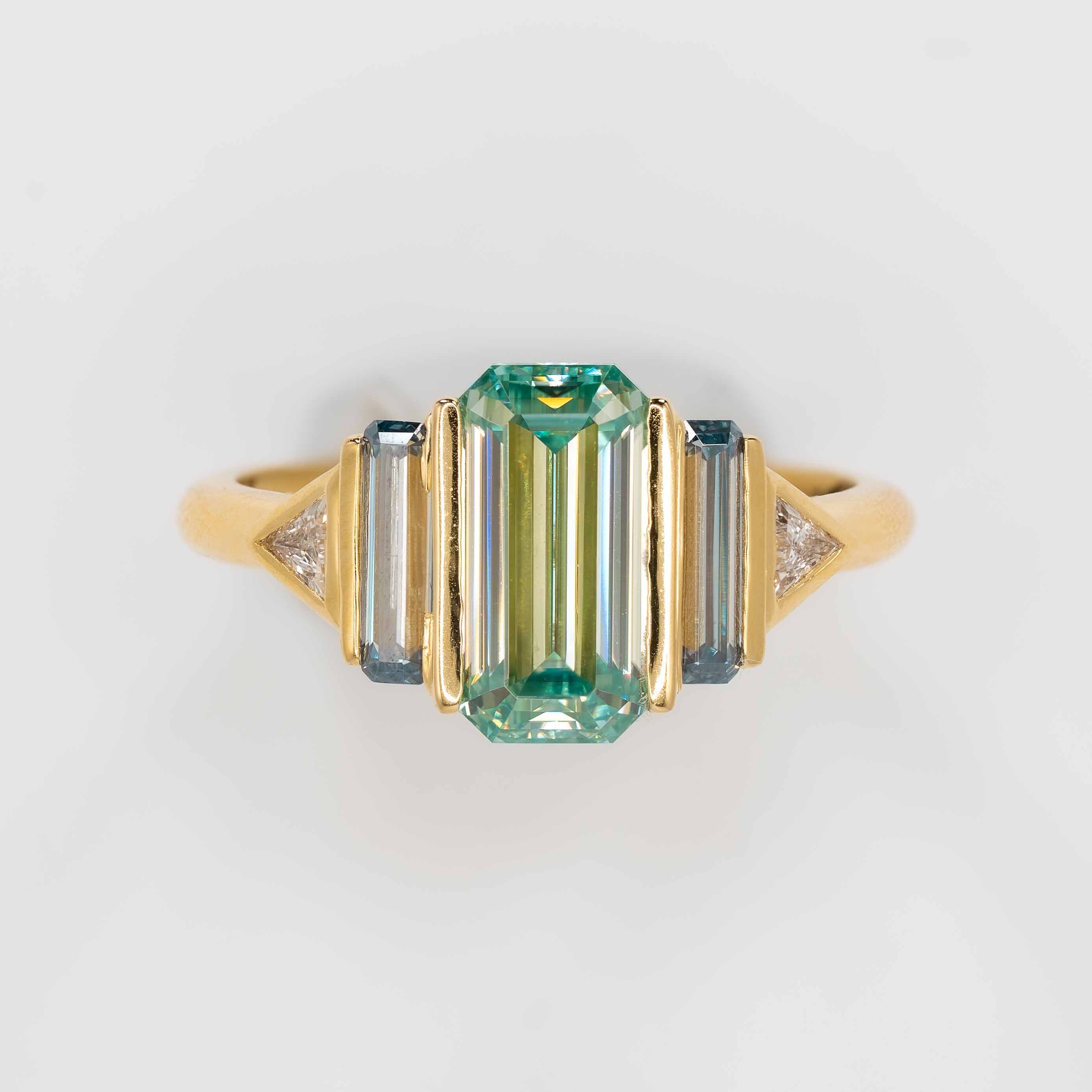 Lumiére Verte Cocktail Ring