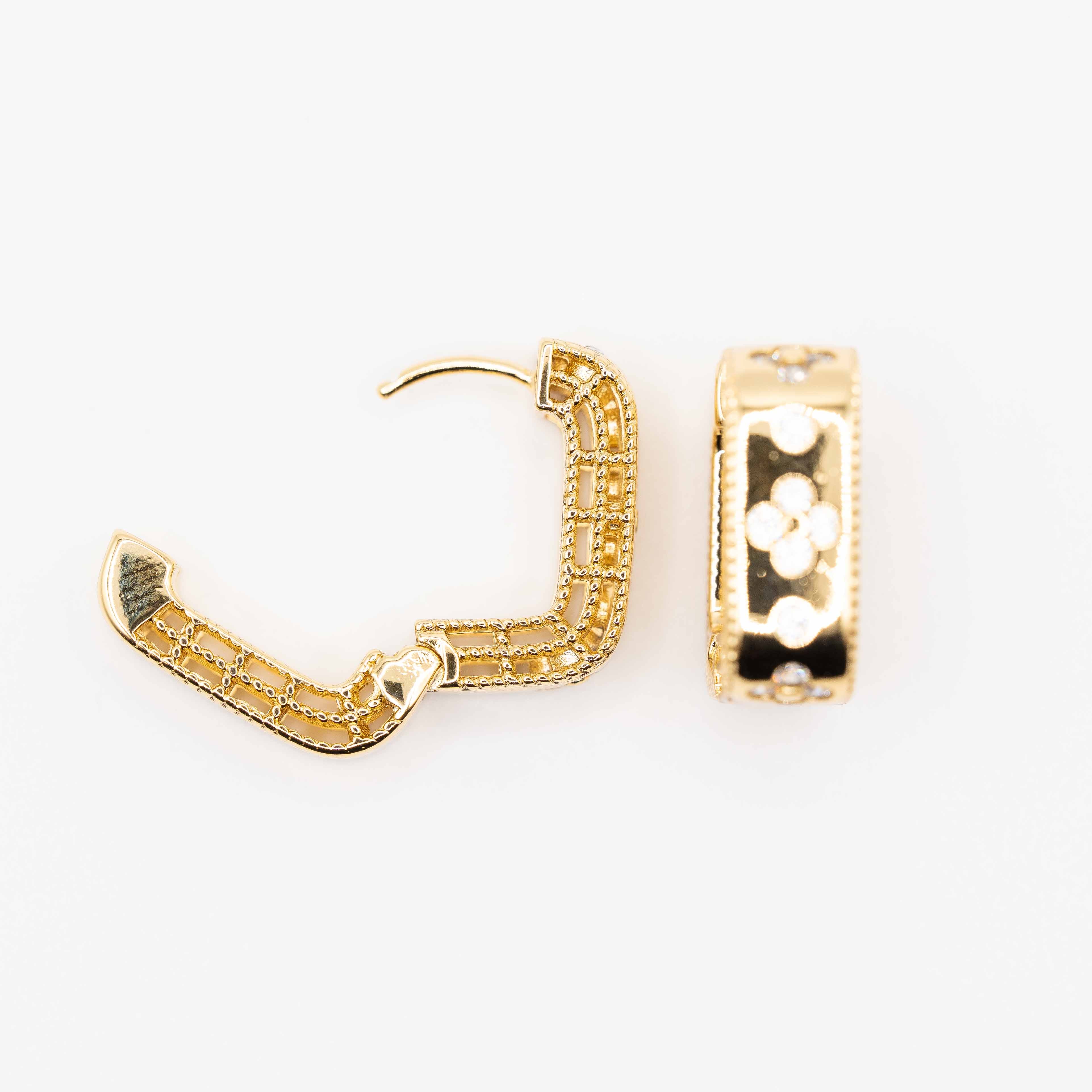 Clover Gold Crystal Huggies