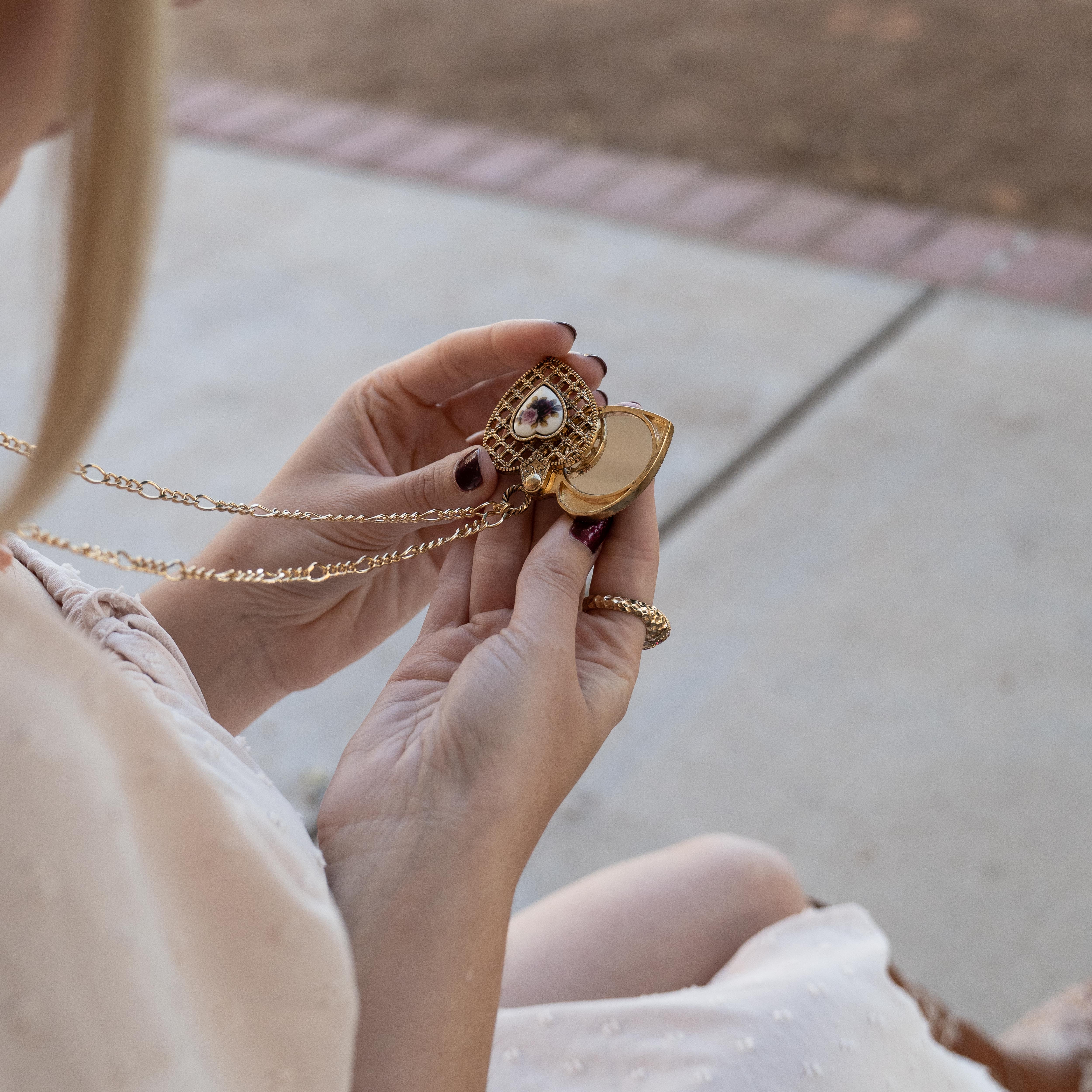 Sophie Floral Heart Mirror Necklace
