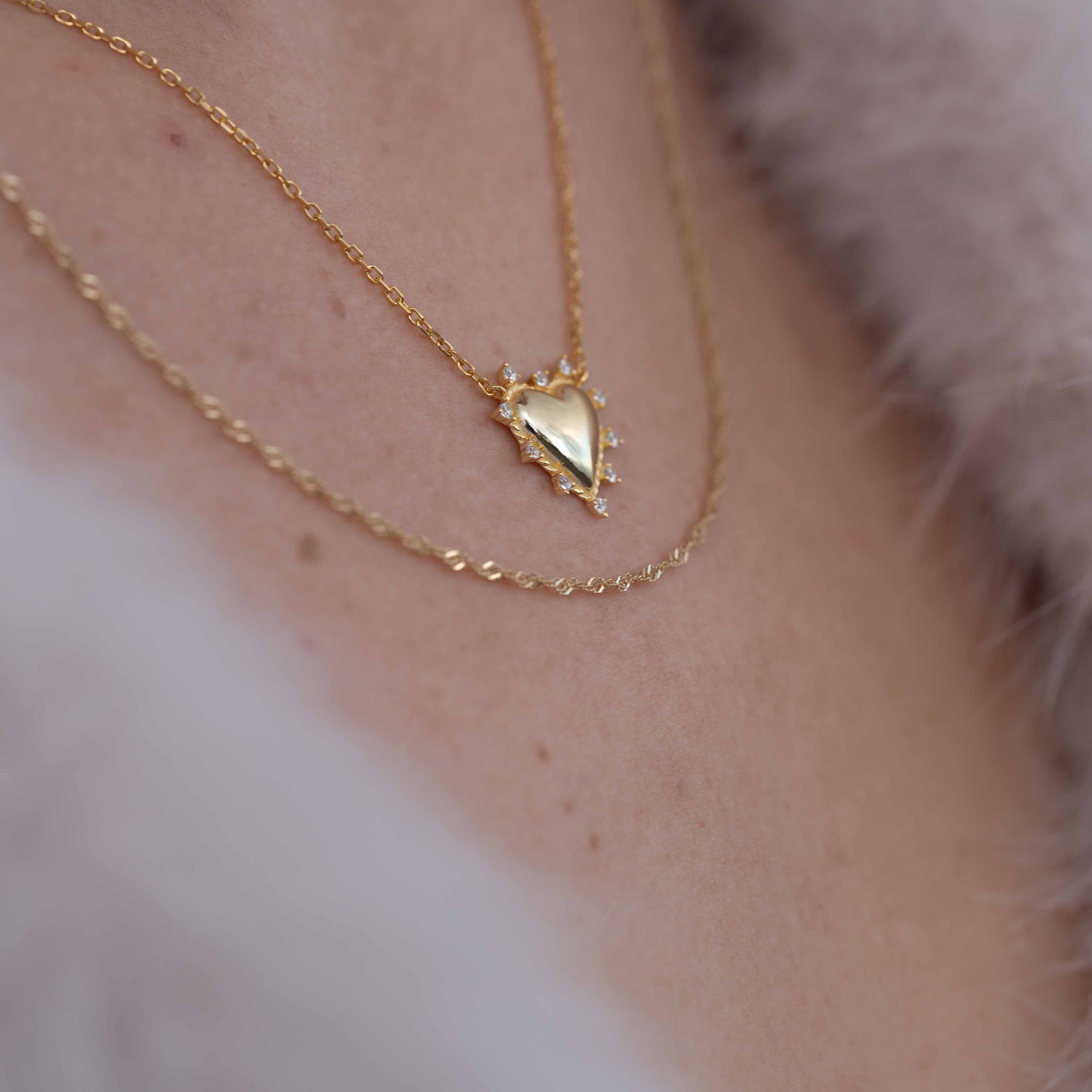 Lottie Delicate Twisted Chain Necklace