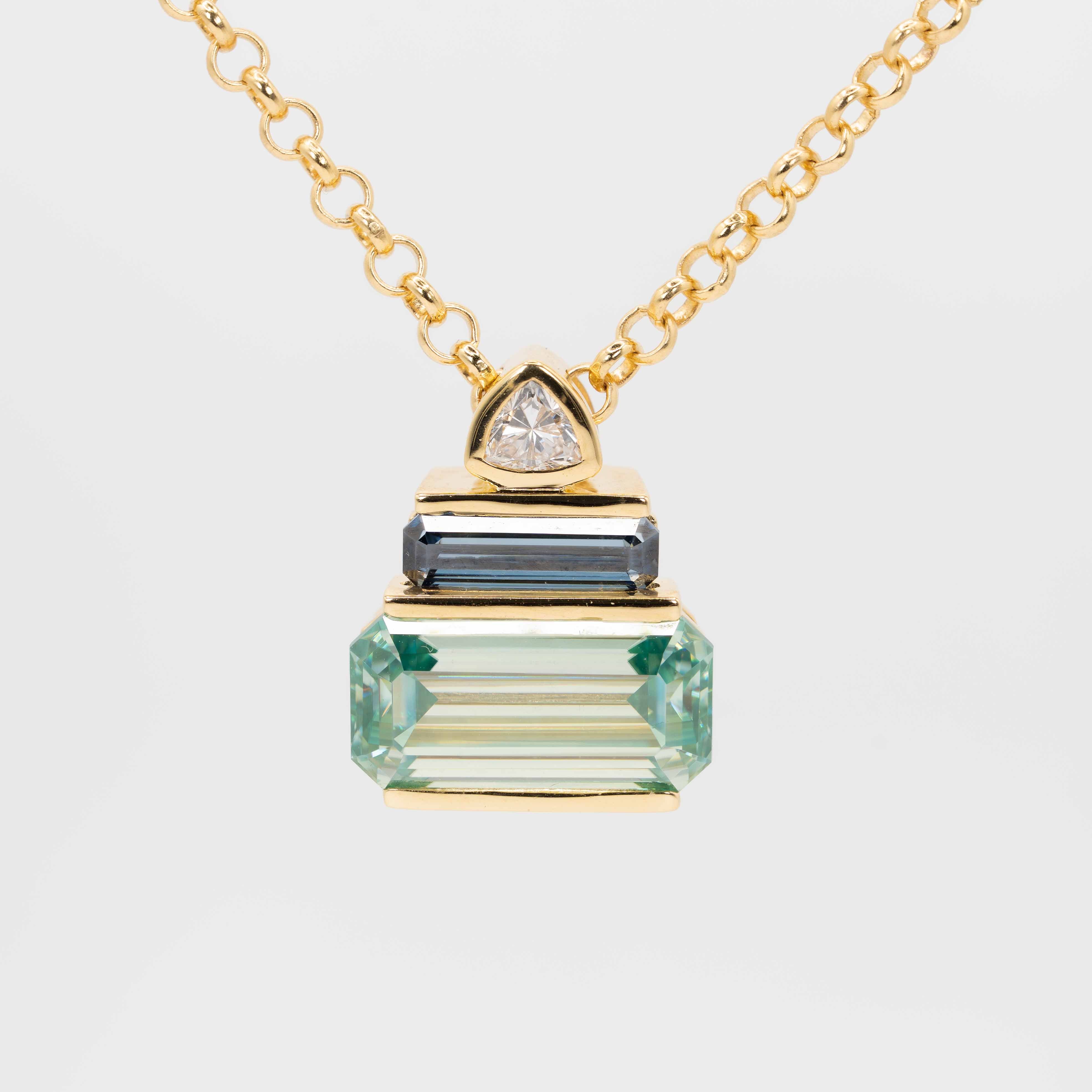 Lumiére Verte Pendant Necklace