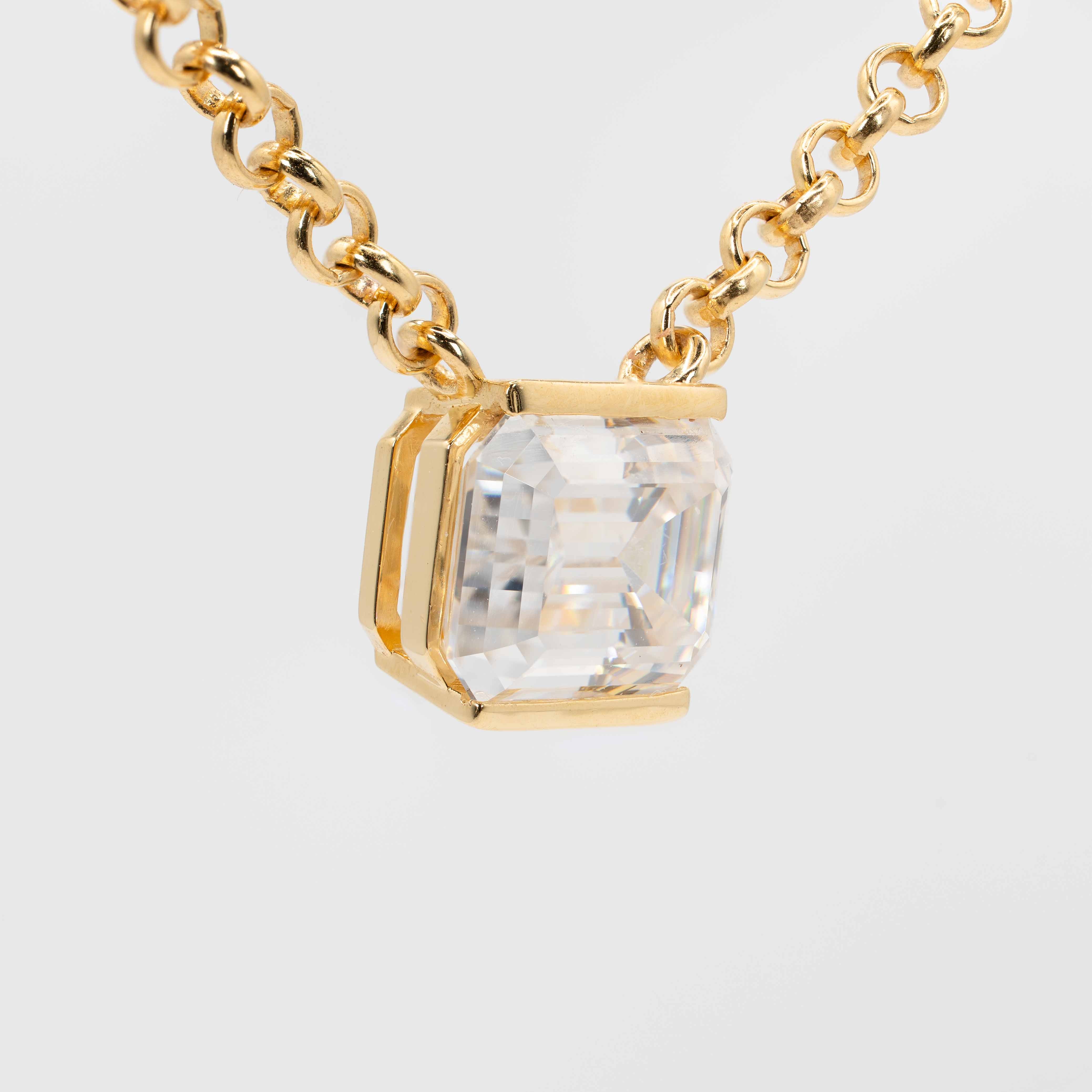 Allure Emerald Diamond Pendant Necklace