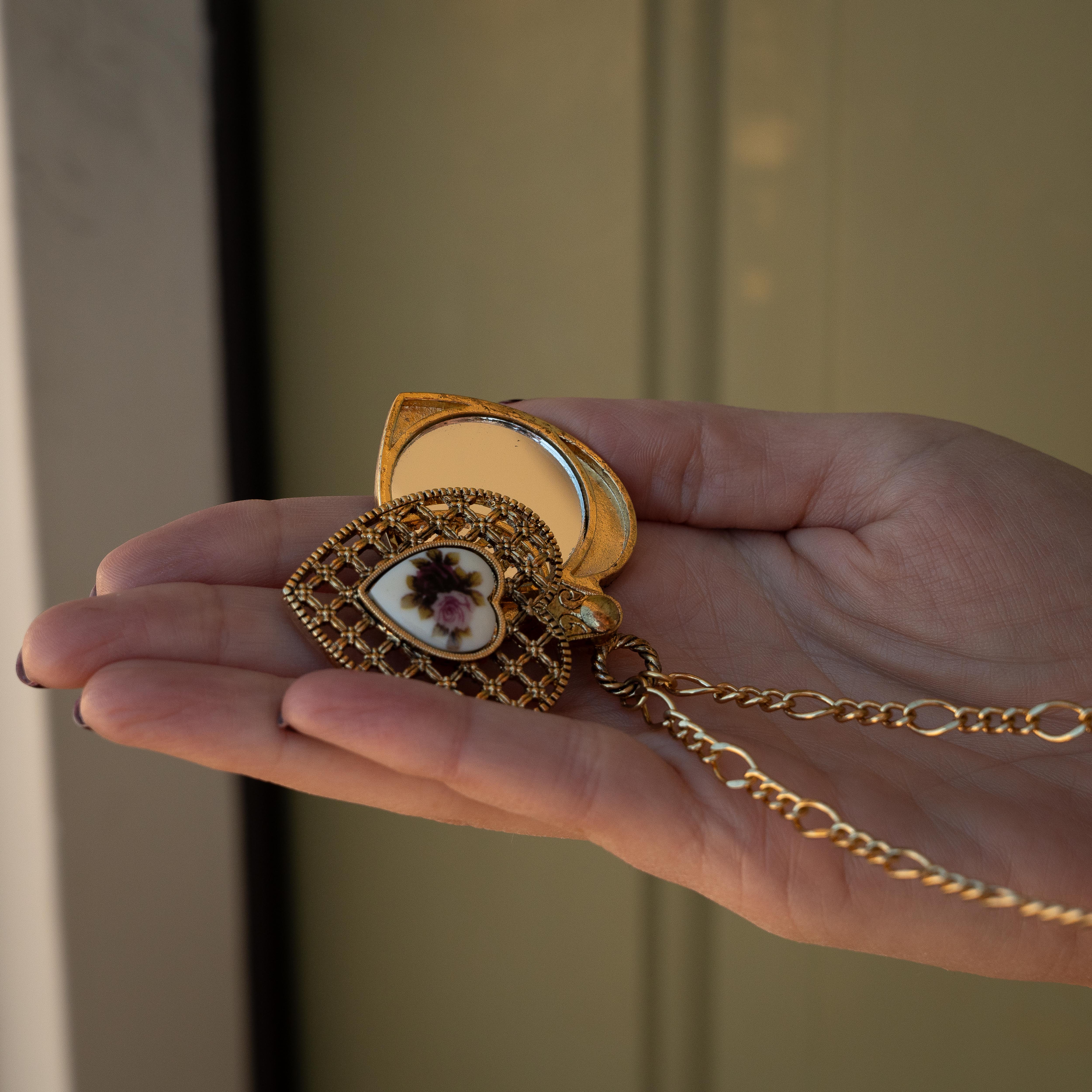 Sophie Floral Heart Mirror Necklace