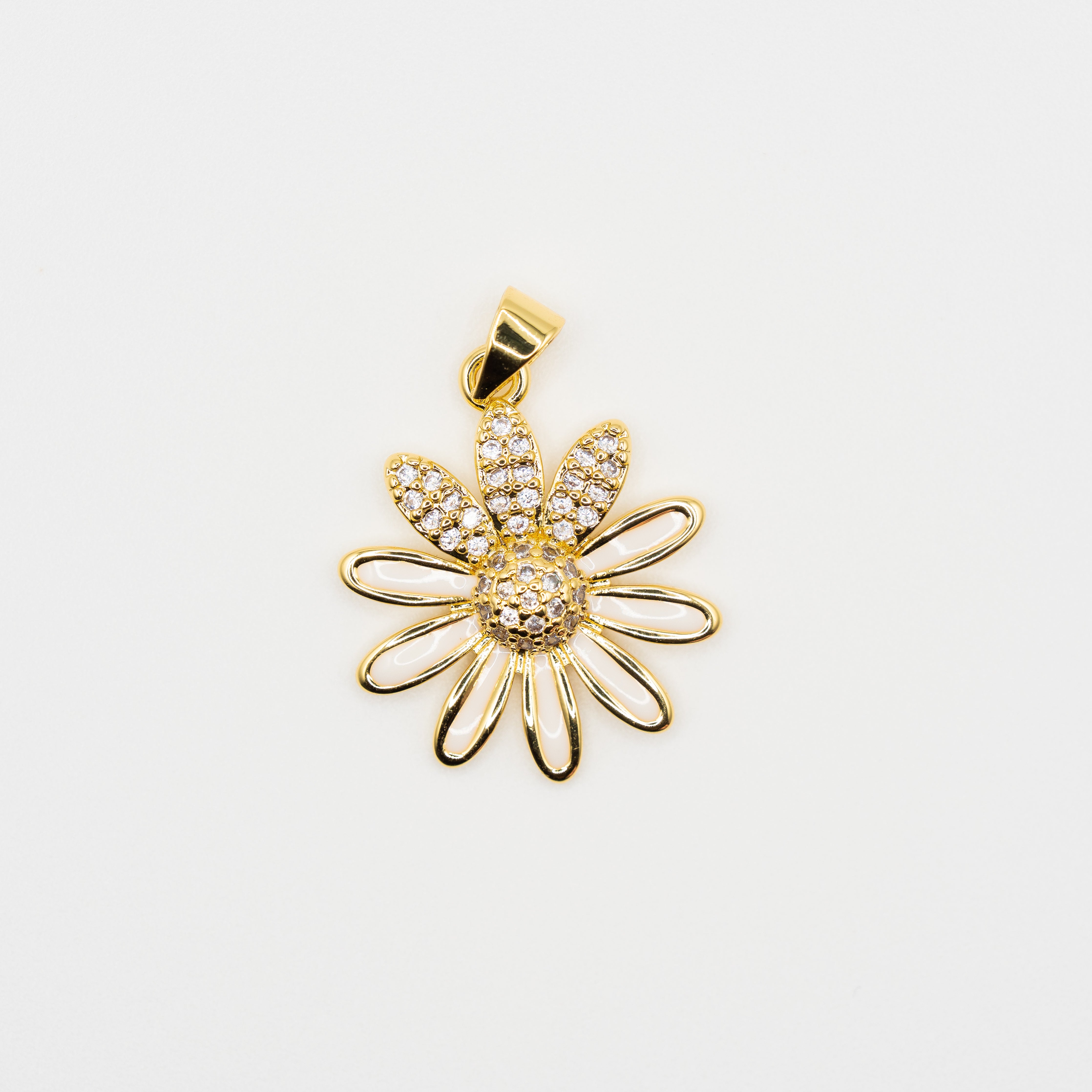 Gold Decked Out Daisy Charm