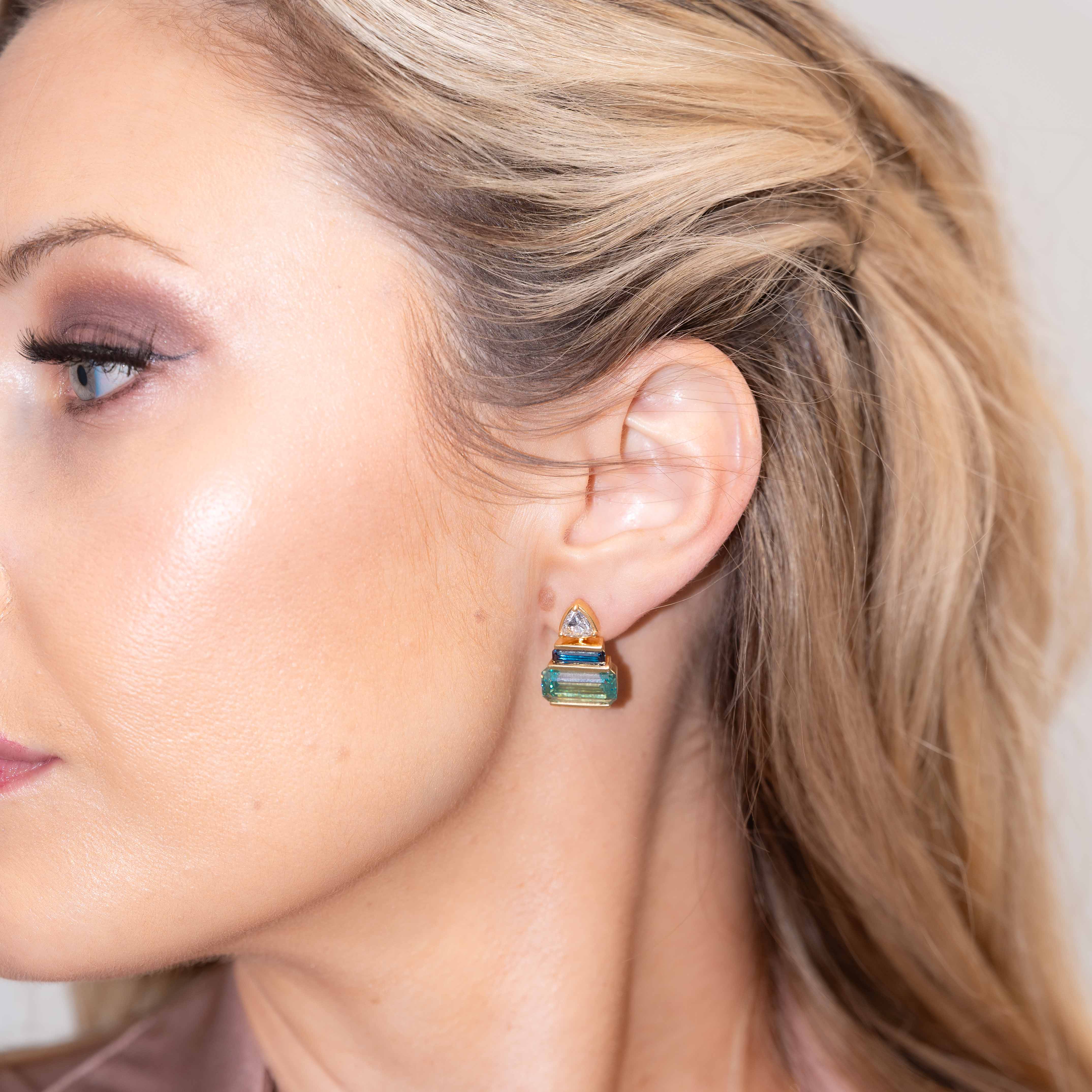 Lumiére Verte Dangle Earrings